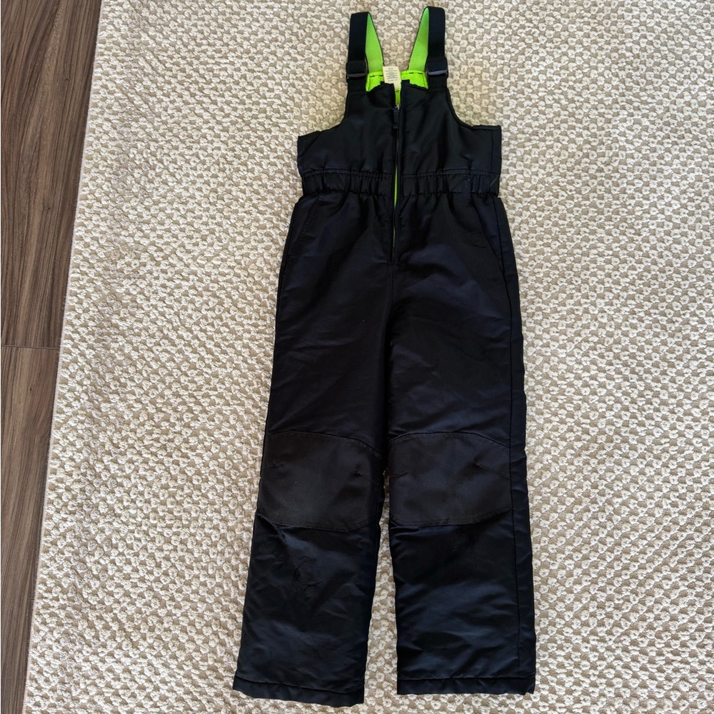 Kids size medium 8 snow bib